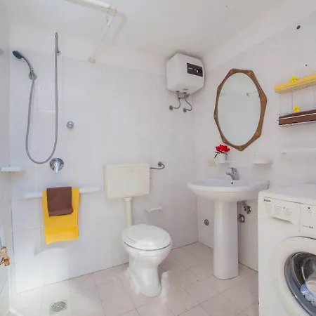 Villa Tati 1 A 550 Mt Dal Mare Di *